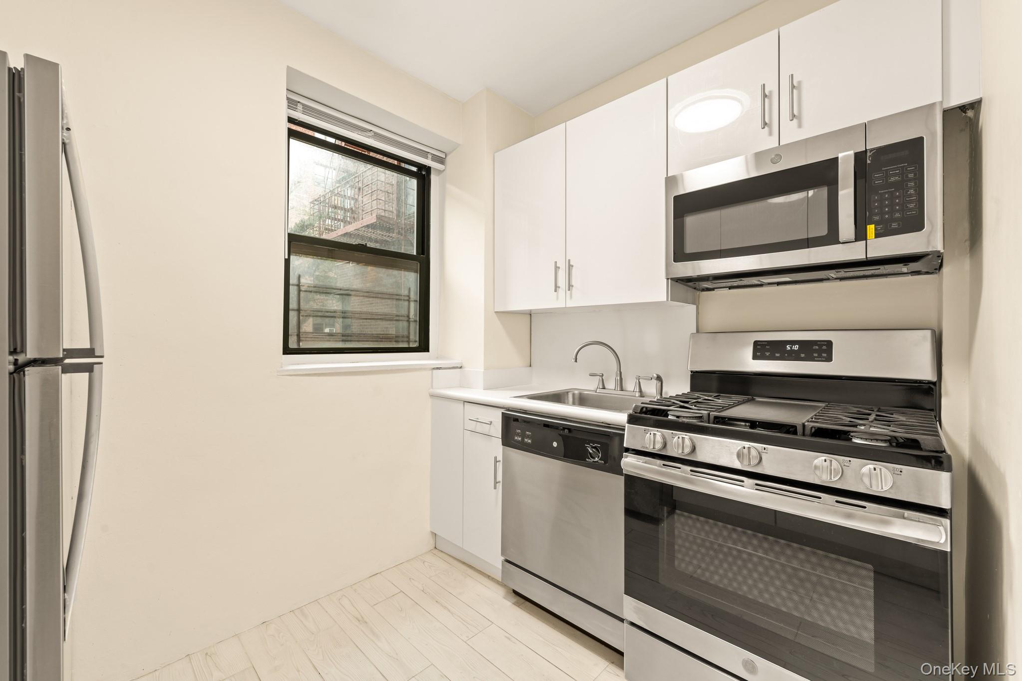34-21 78th Street 1h Property Photo 8