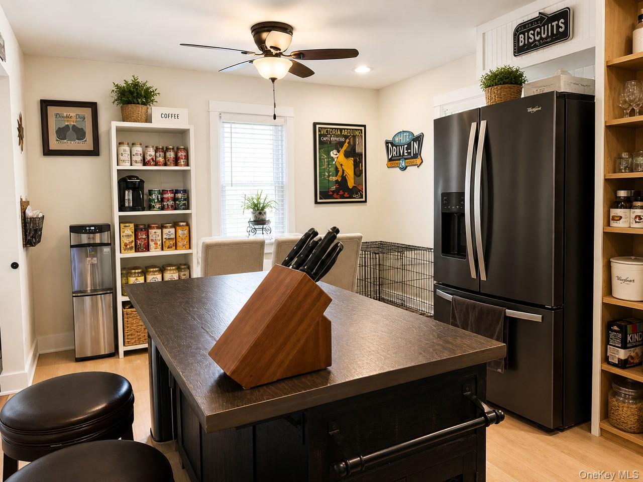 468 W Clarkstown Road Property Photo 4