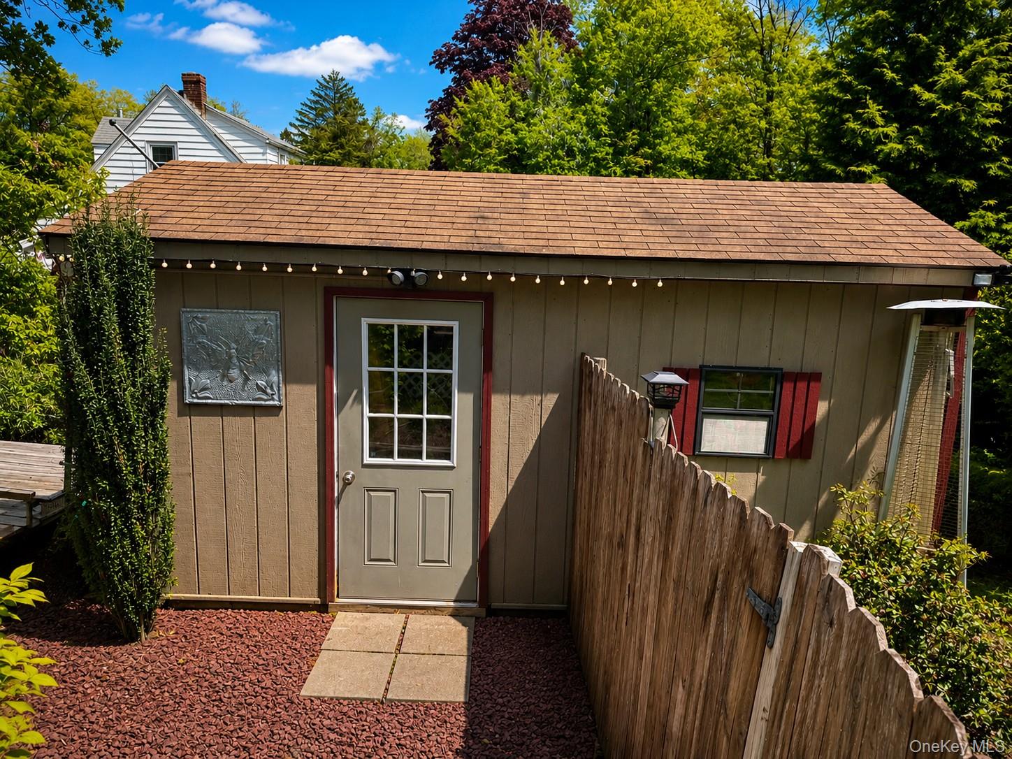 468 W Clarkstown Road Property Photo 18