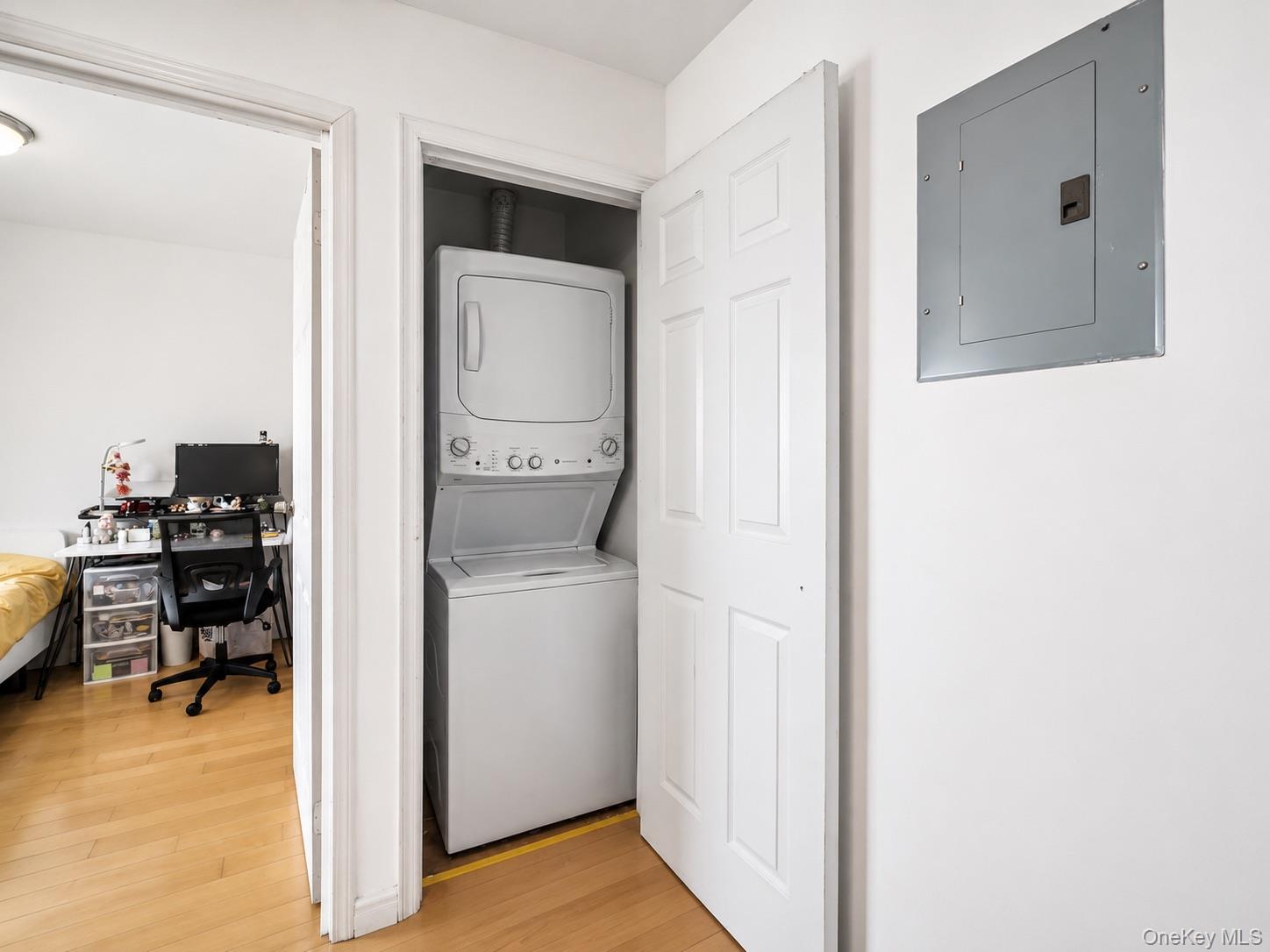 81-15 Queens Boulevard 7c Property Photo 8