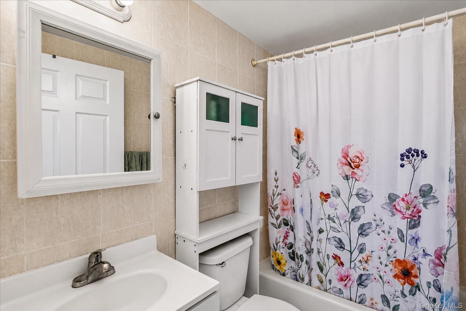 81-15 Queens Boulevard 7c Property Photo 9