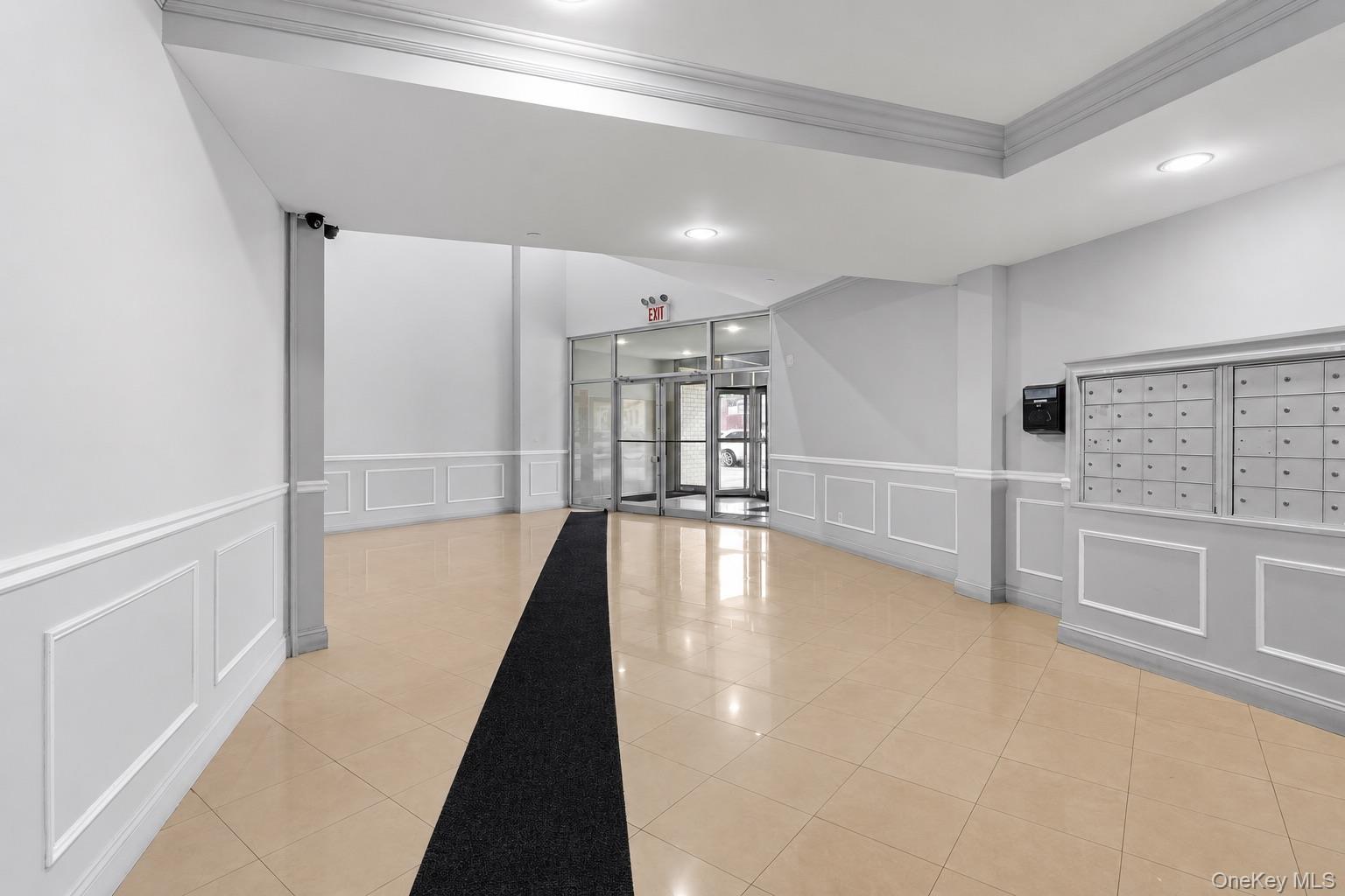 81-15 Queens Boulevard 7c Property Photo 12