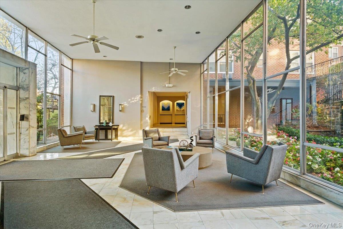 281 Garth Road #c2h Property Photo 3