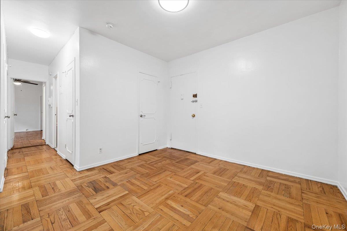 281 Garth Road #c2h Property Photo 6