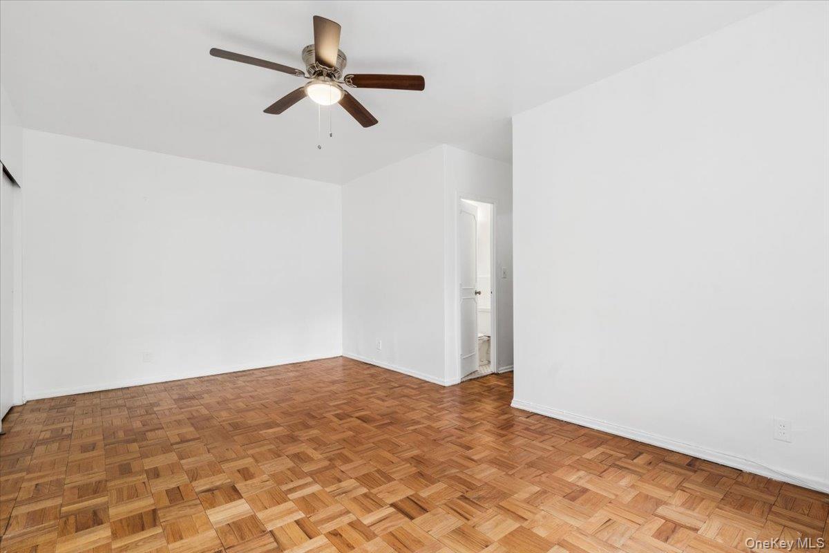 281 Garth Road #c2h Property Photo 23