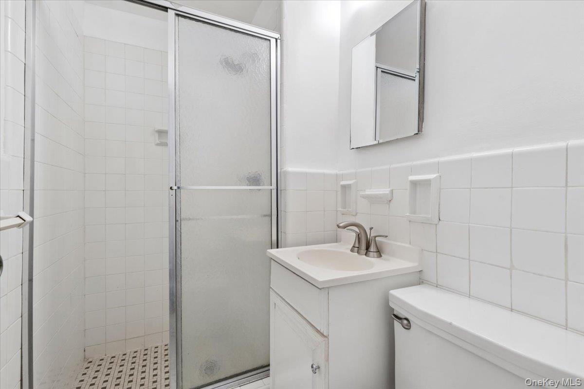 281 Garth Road #c2h Property Photo 24
