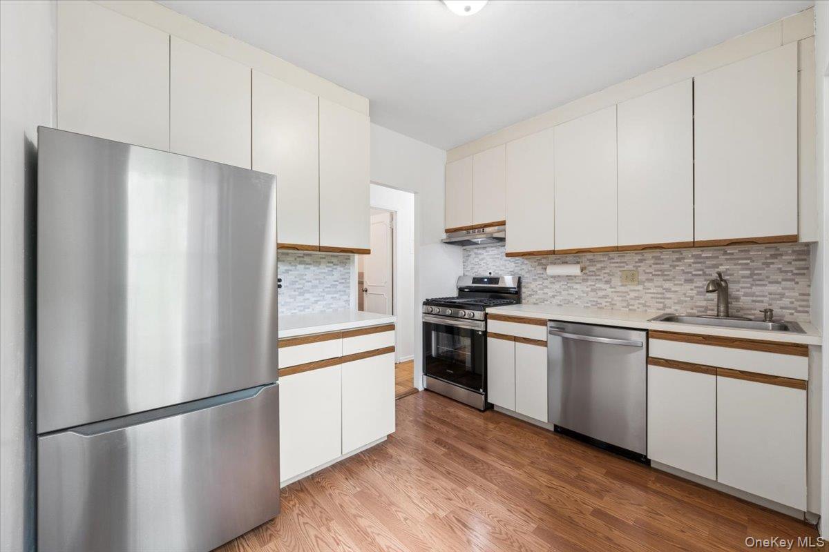 281 Garth Road #c2h Property Photo 28