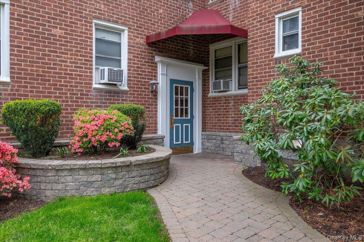 9 Bryant Crescent 2f Property Photo 3