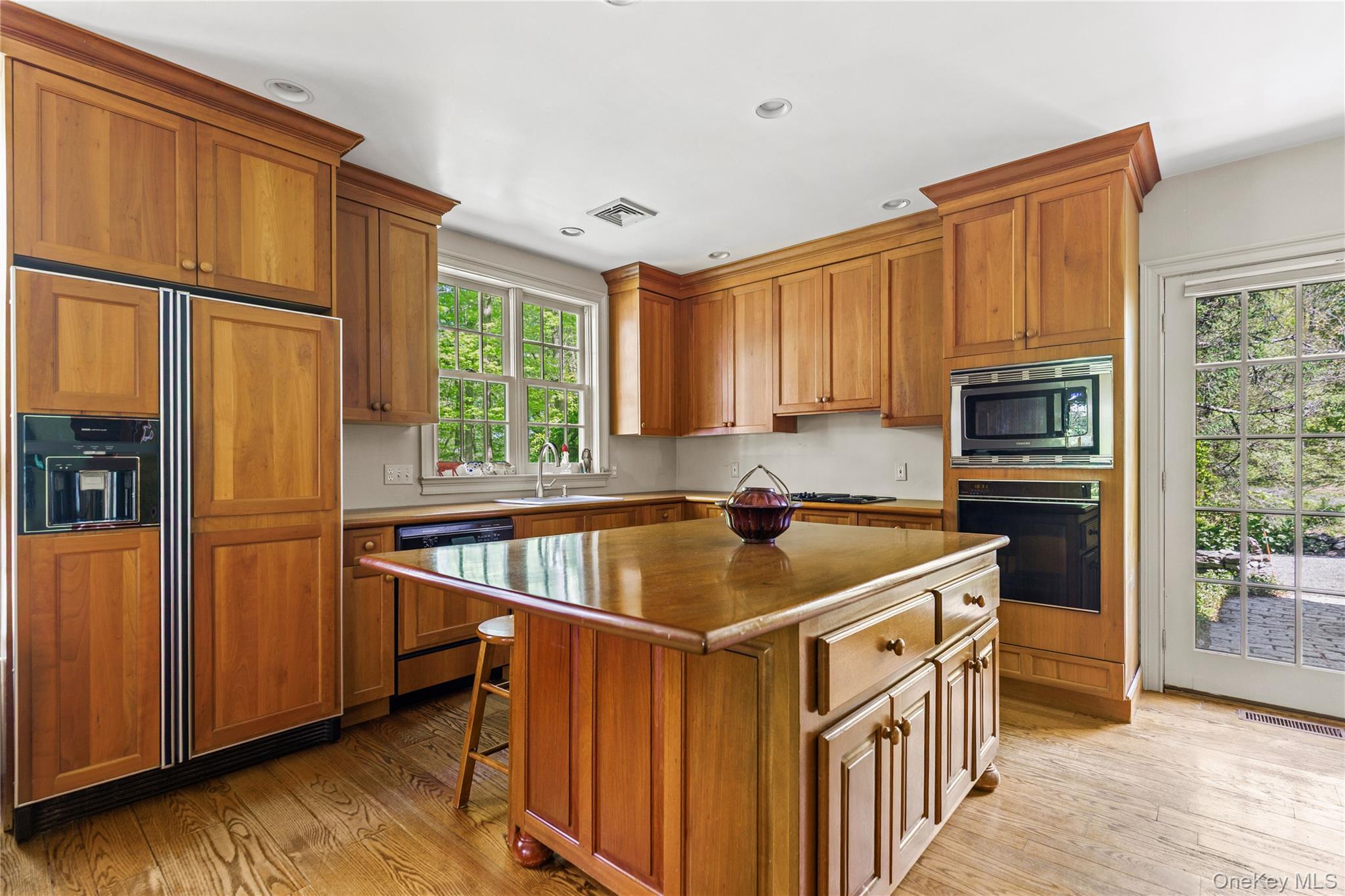 158 Mead Street Property Photo 11