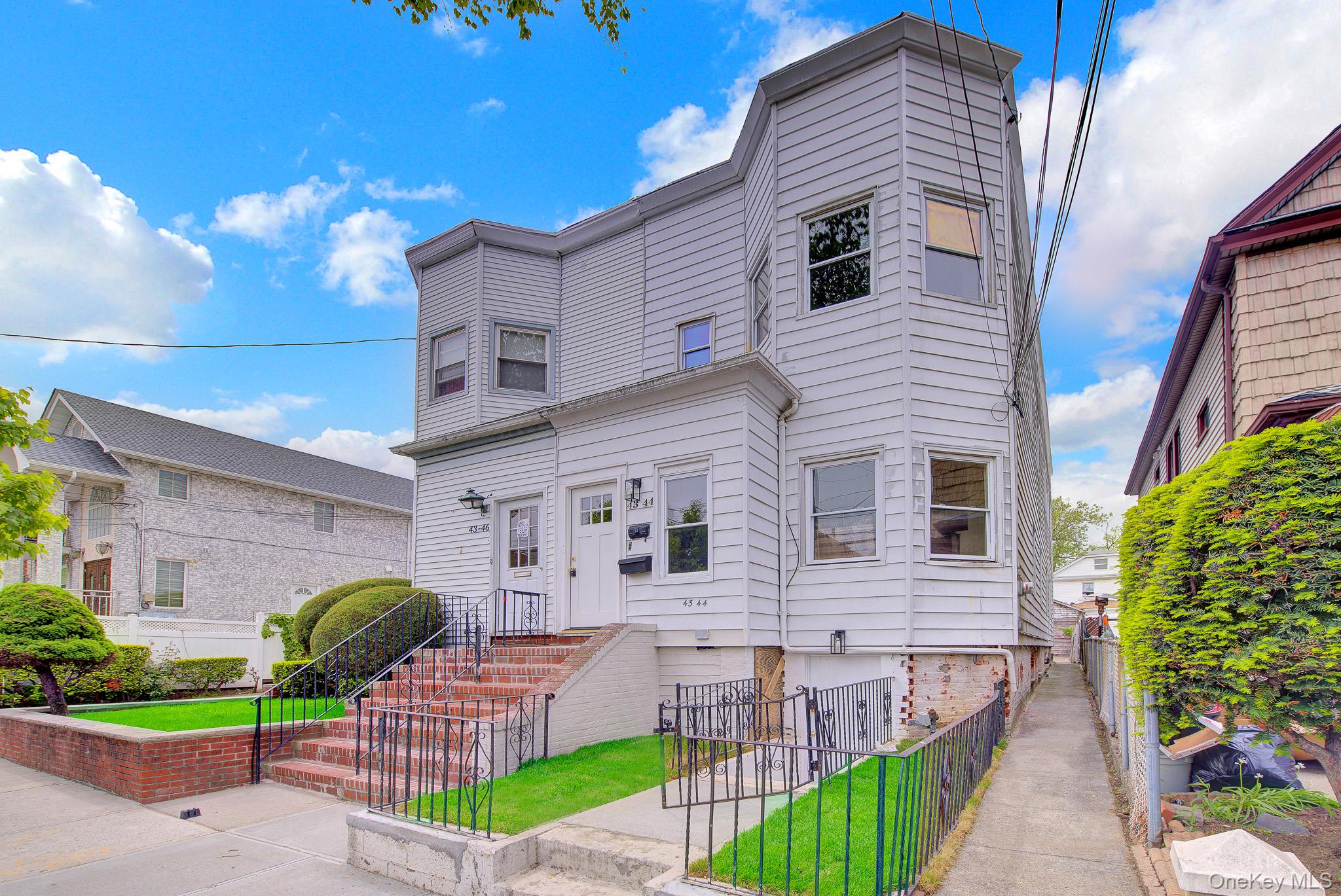 43-44 164th Street Property Photo 1