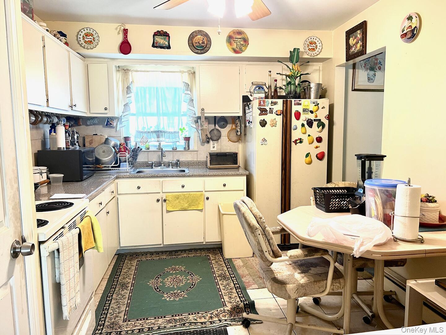 551 Spur Drive Property Photo 2