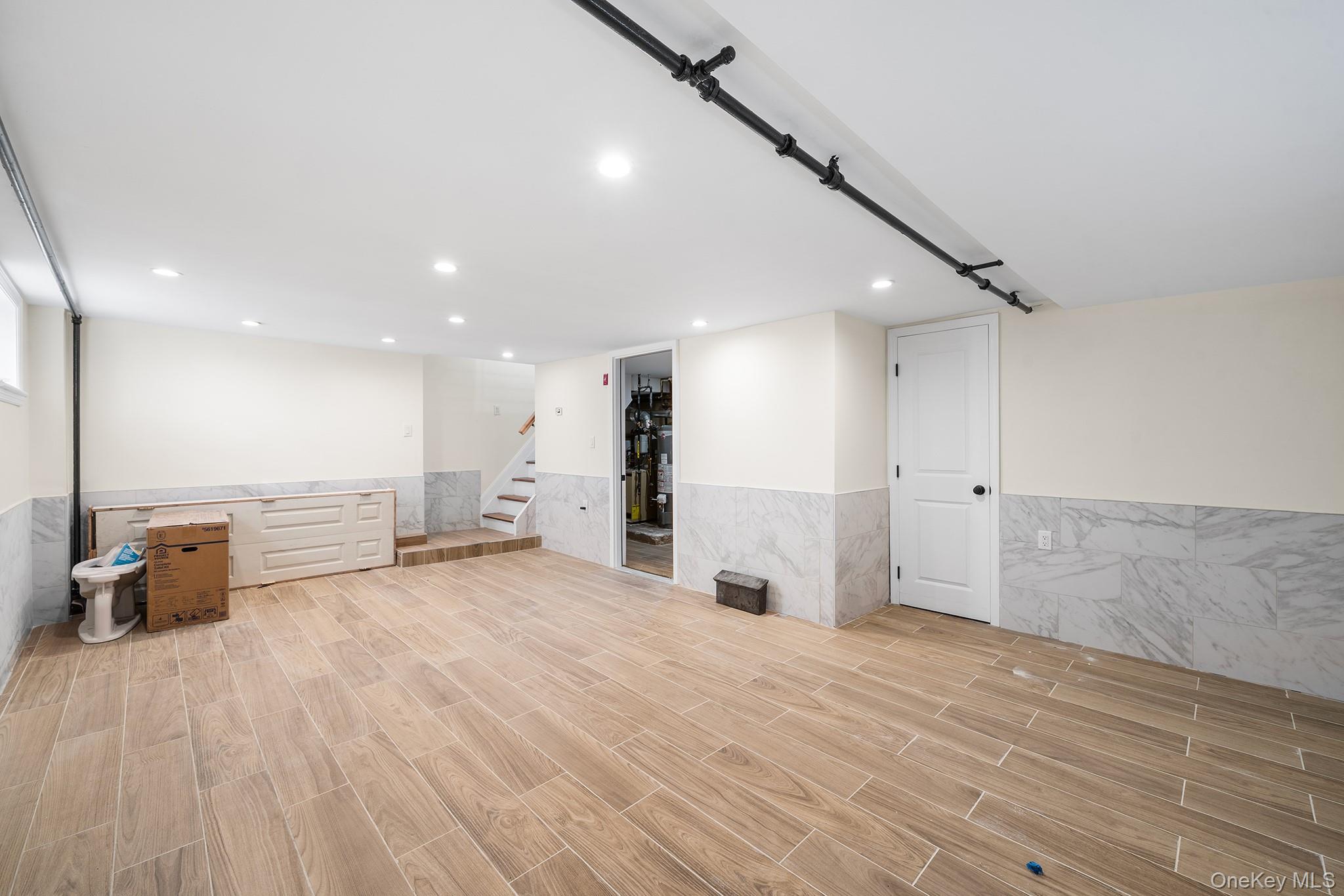414 Beach 48th Street Property Photo 18