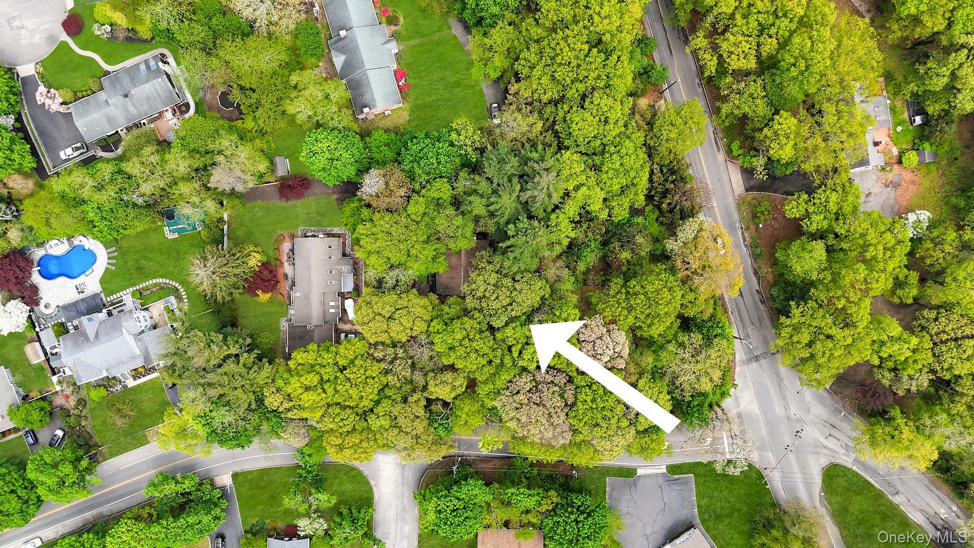 179 Gnarled Hollow Road Property Photo 3