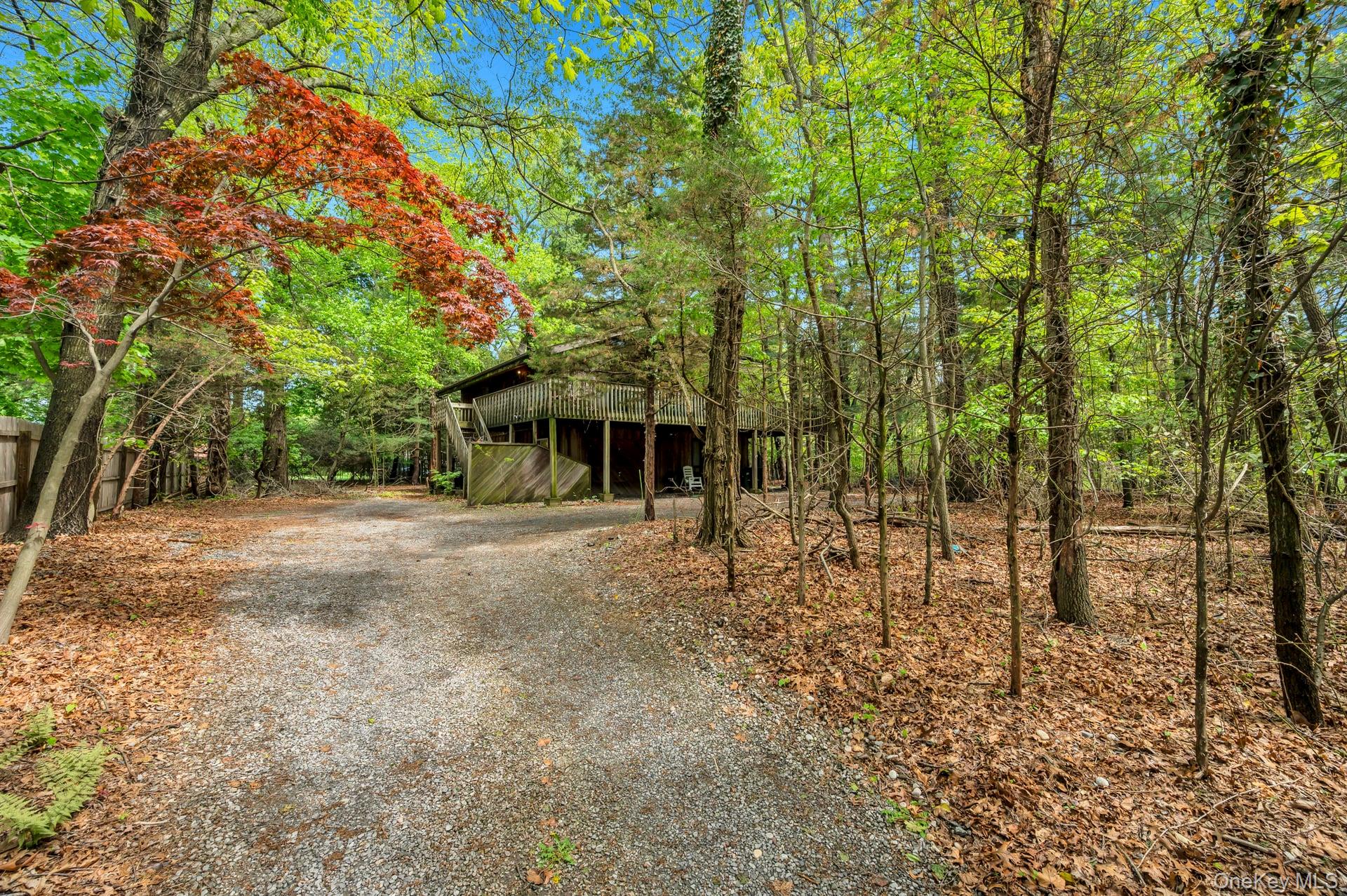 179 Gnarled Hollow Road Property Photo 5