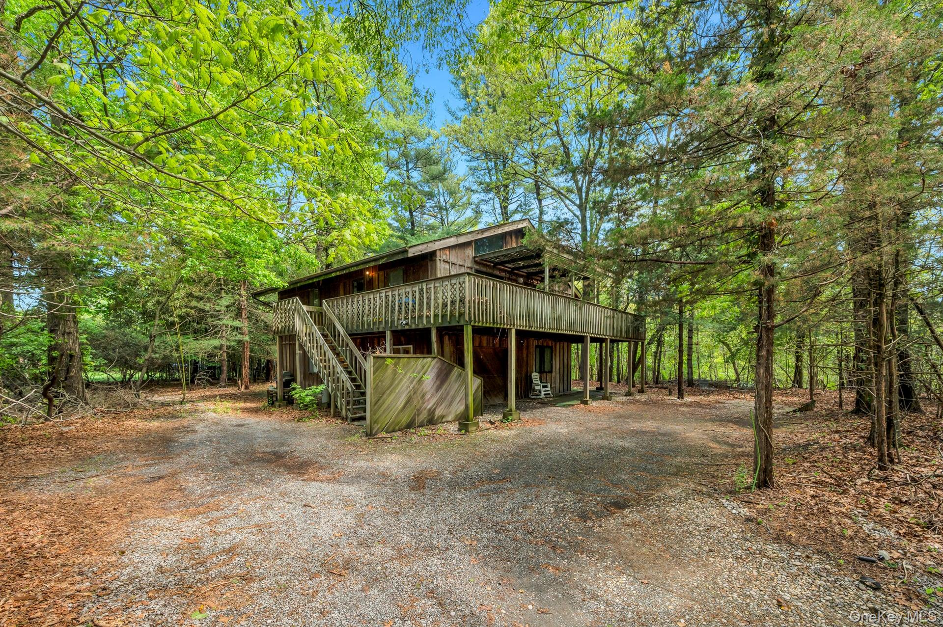 179 Gnarled Hollow Road Property Photo 6