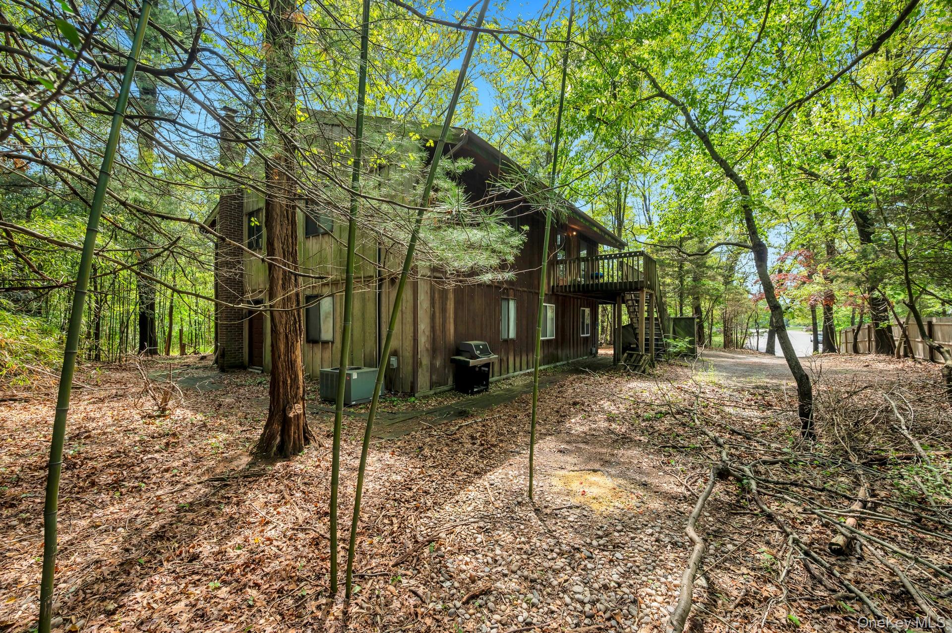 179 Gnarled Hollow Road Property Photo 7