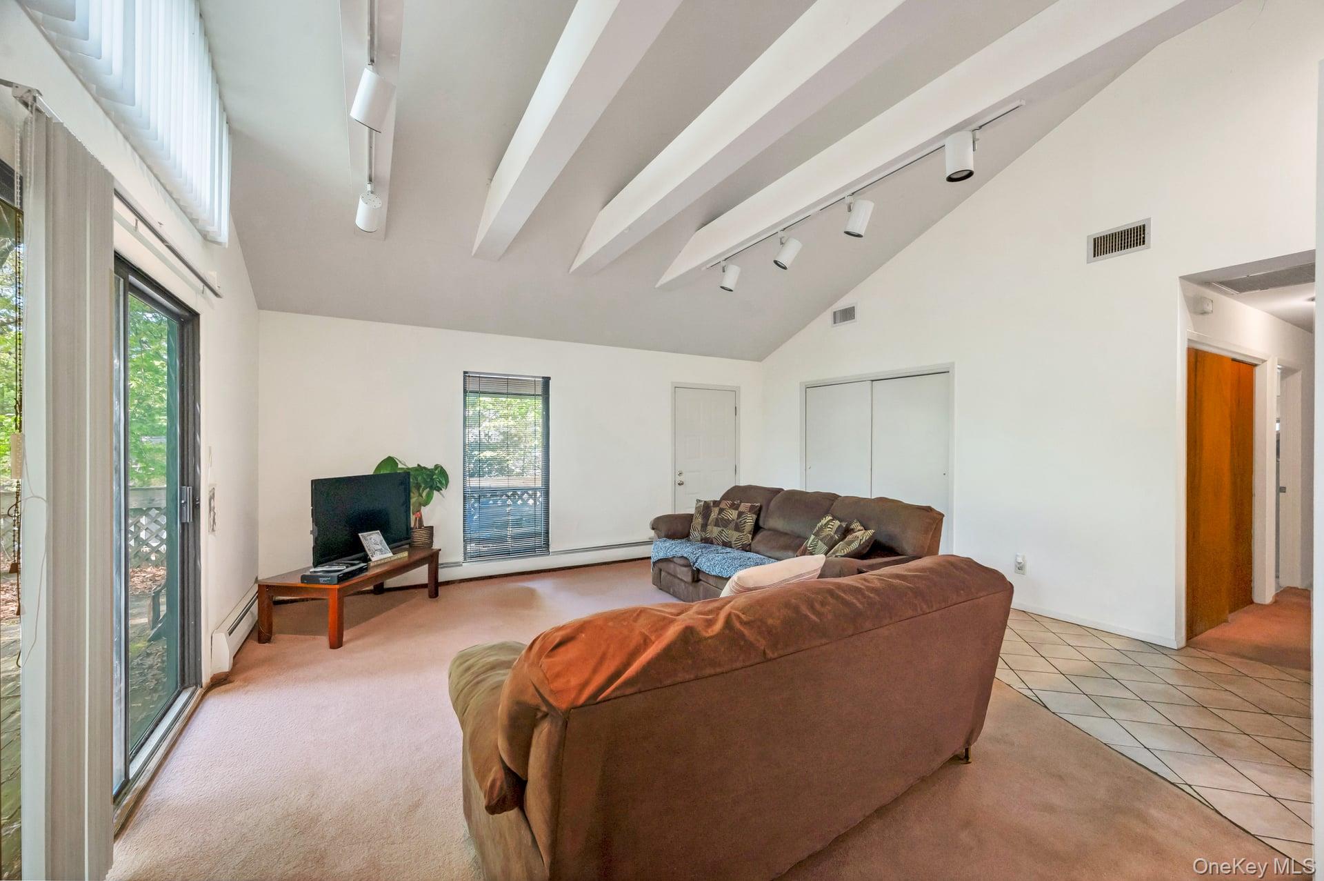 179 Gnarled Hollow Road Property Photo 18