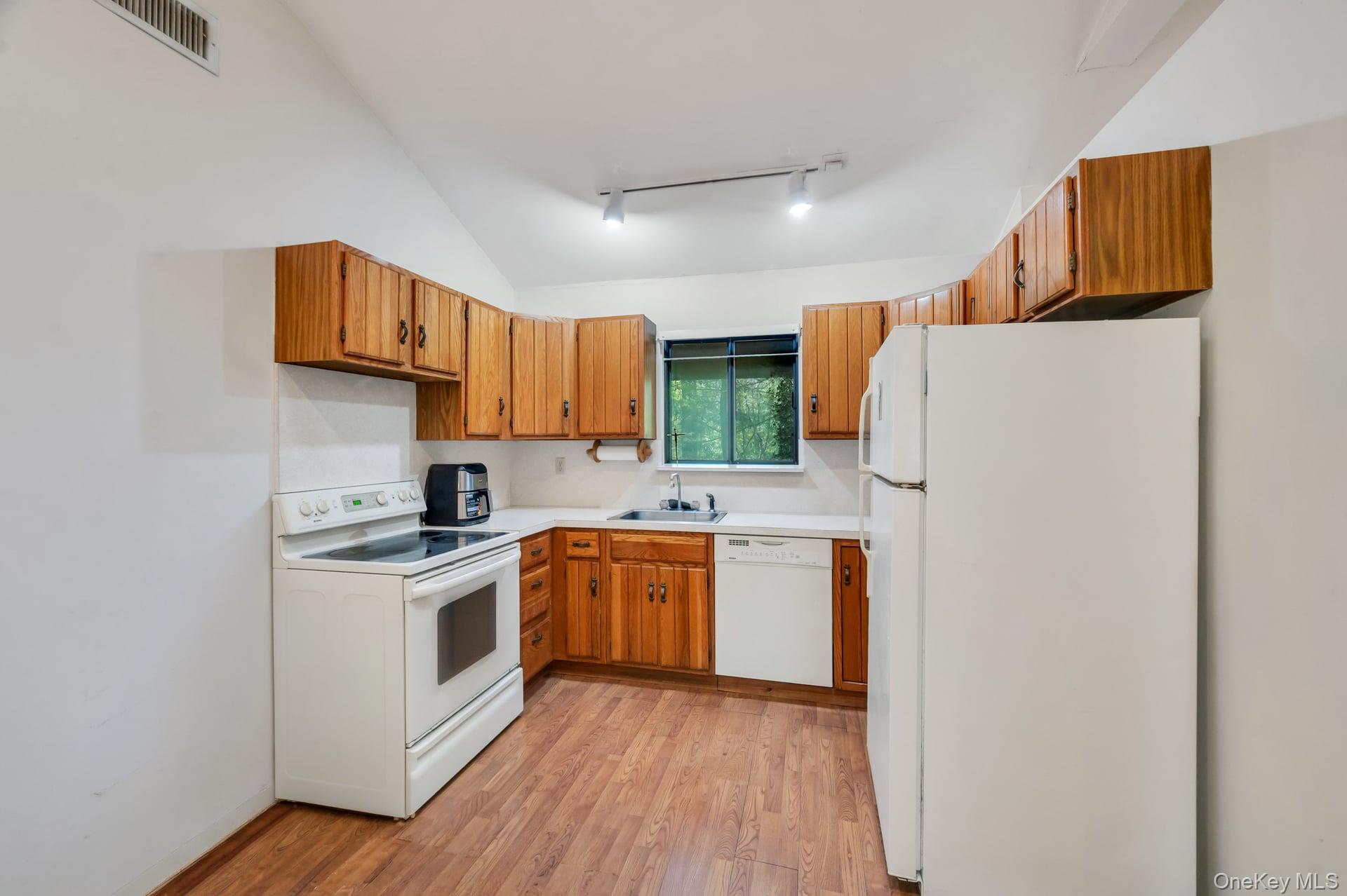 179 Gnarled Hollow Road Property Photo 31