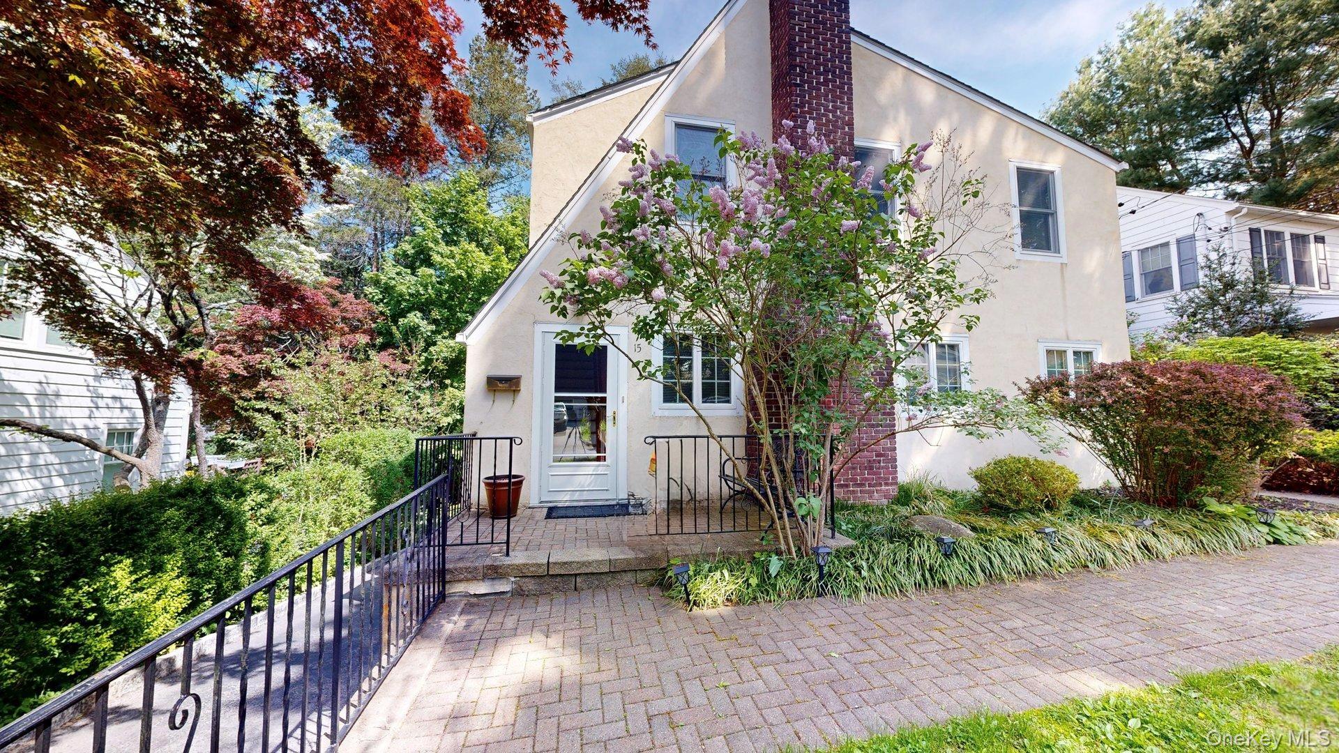 15 Woodbine Road Property Photo 1