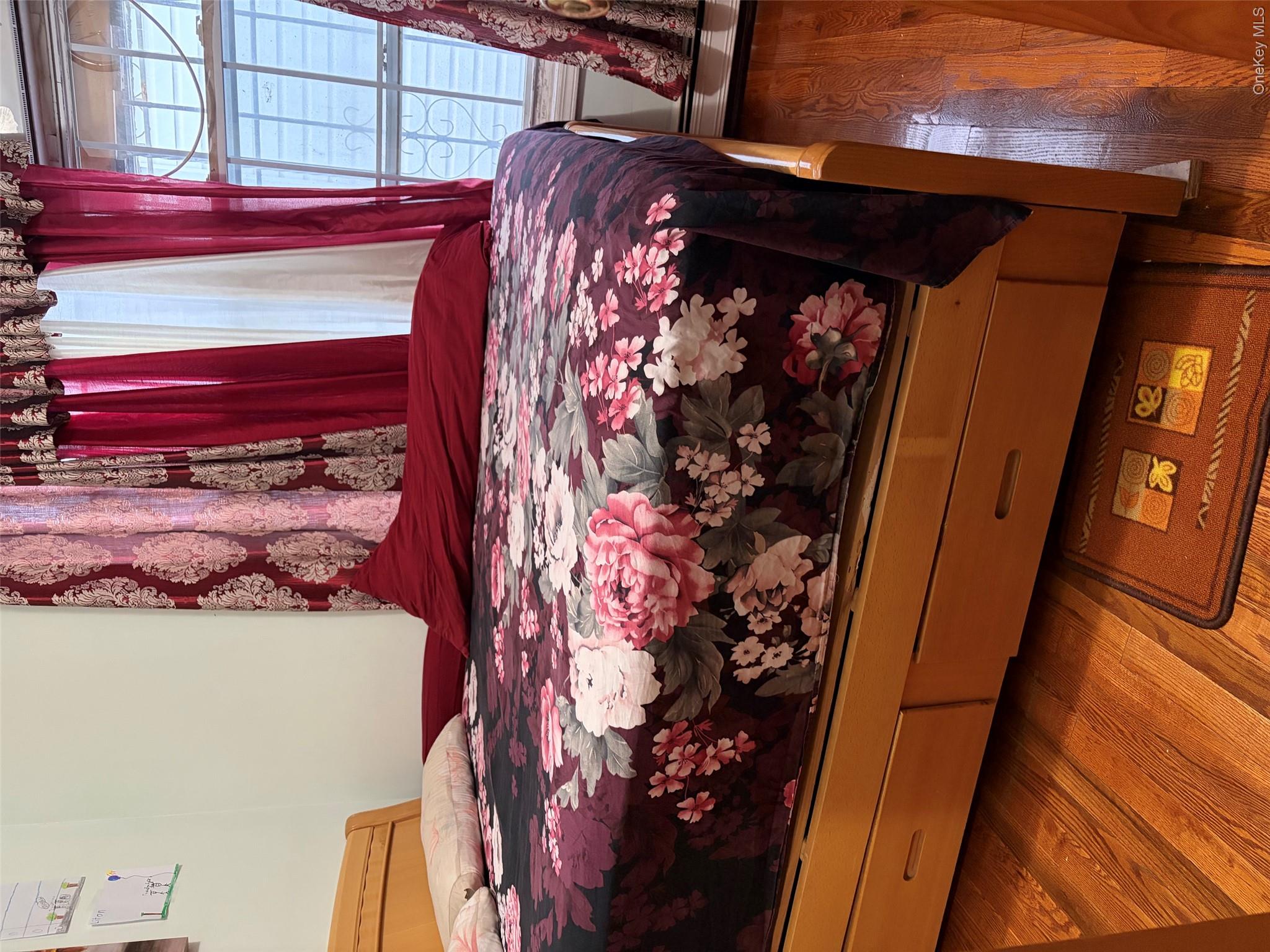 9225 176th Street Property Photo 2