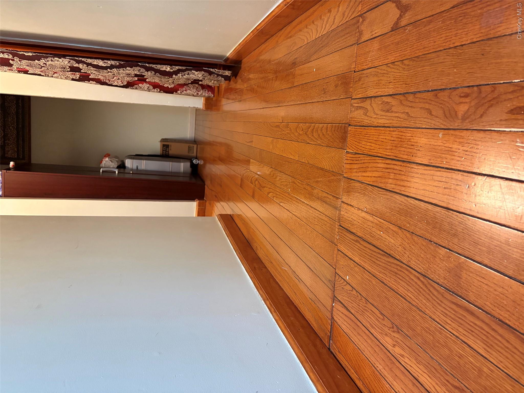 9225 176th Street Property Photo 8
