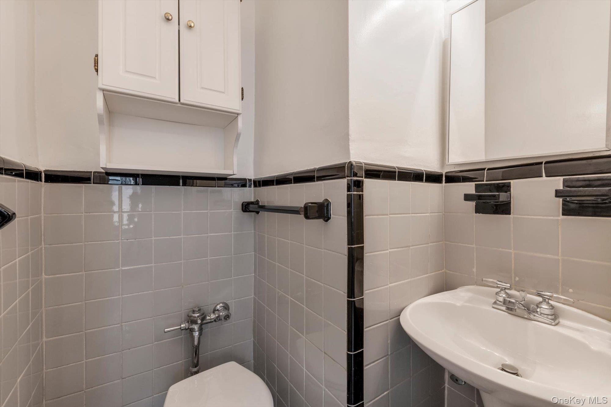 83-35 139 Street 5 S Property Photo 16