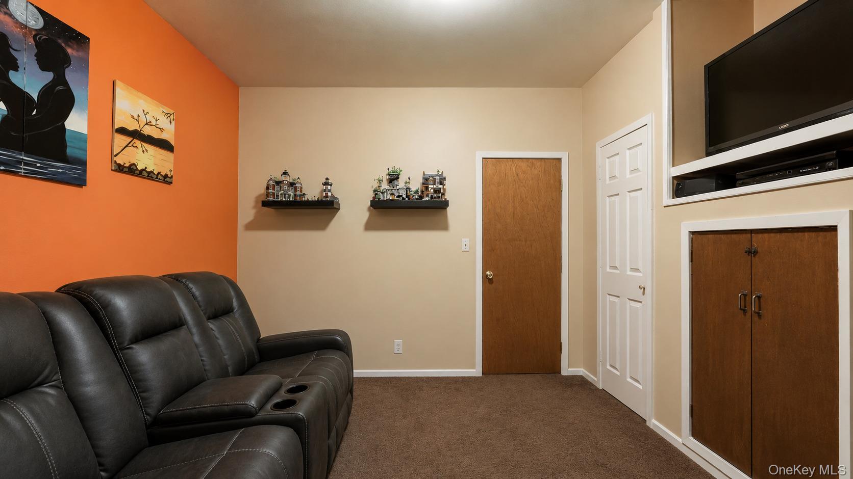 294 Schenck Avenue Property Photo 4