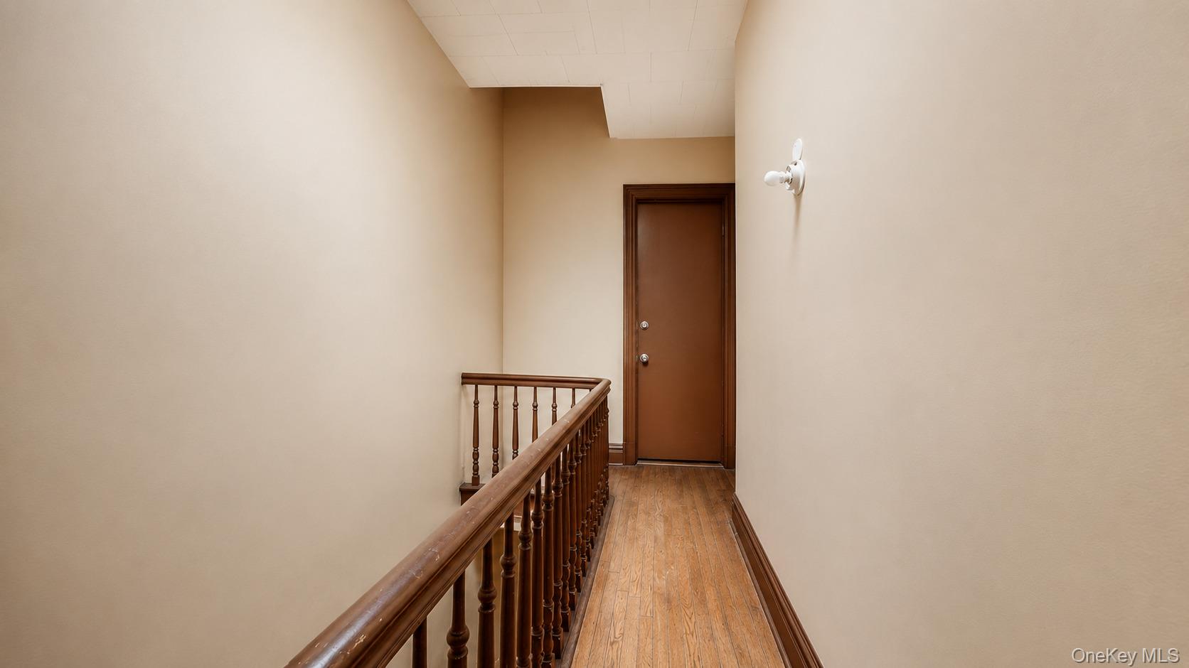 294 Schenck Avenue Property Photo 9
