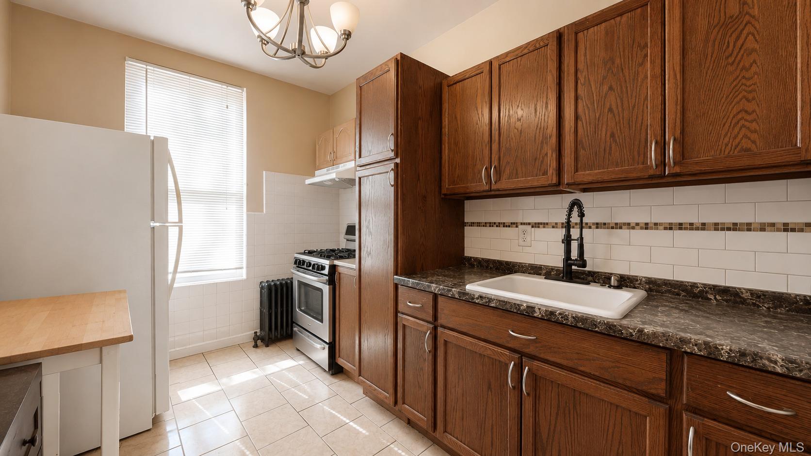 294 Schenck Avenue Property Photo 19