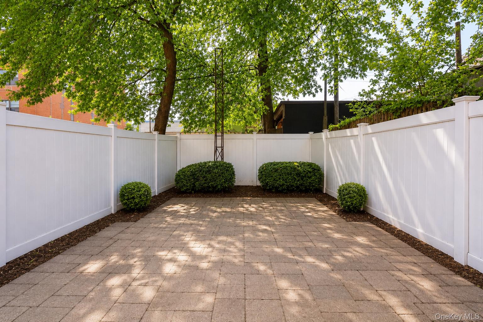 294 Schenck Avenue Property Photo 22