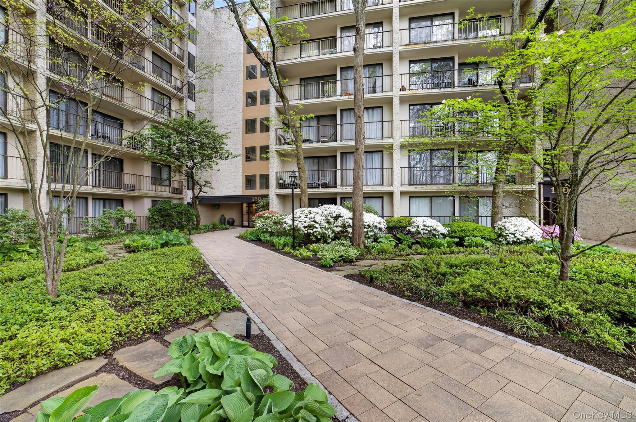 150 Overlook Avenue 7b Property Photo 4