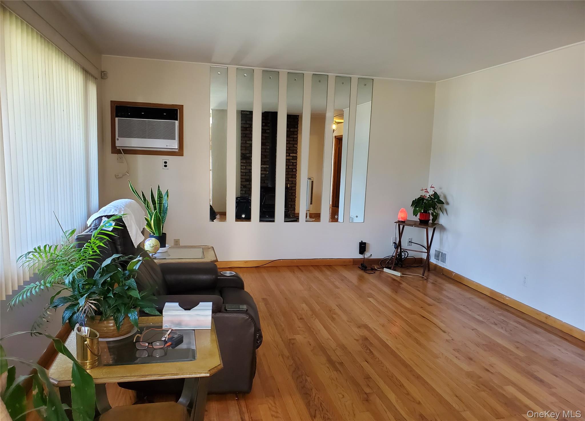 5 Columbia Road Property Photo 3