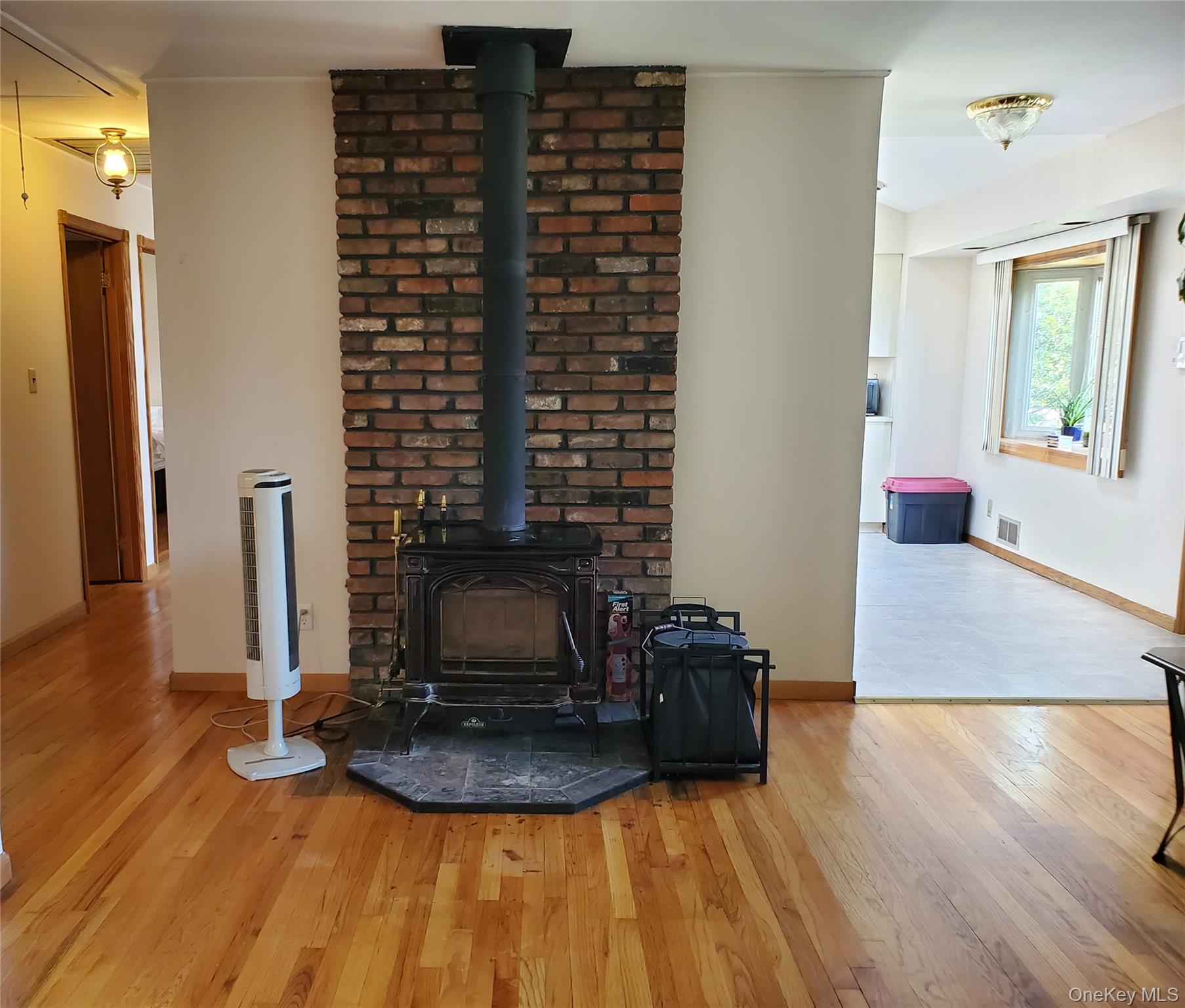 5 Columbia Road Property Photo 4