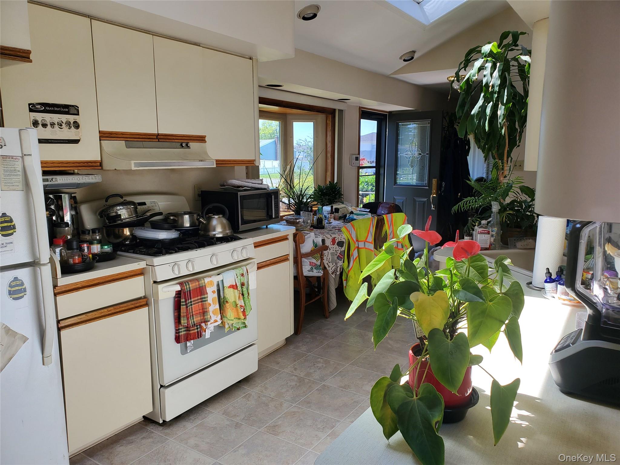 5 Columbia Road Property Photo 8