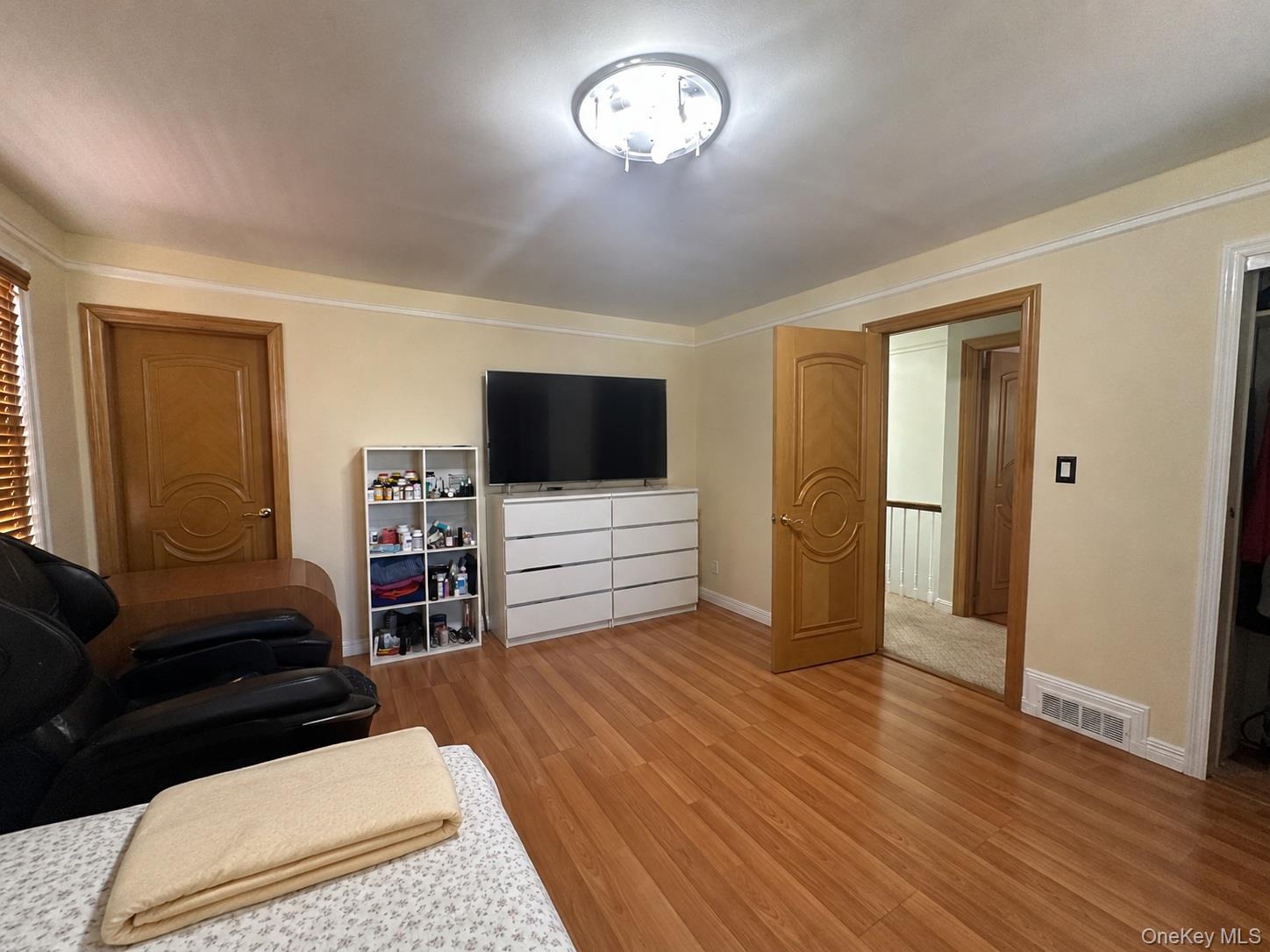 5143 Bell Boulevard Property Photo 2
