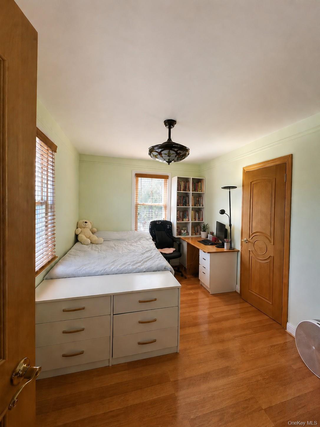 5143 Bell Boulevard Property Photo 4