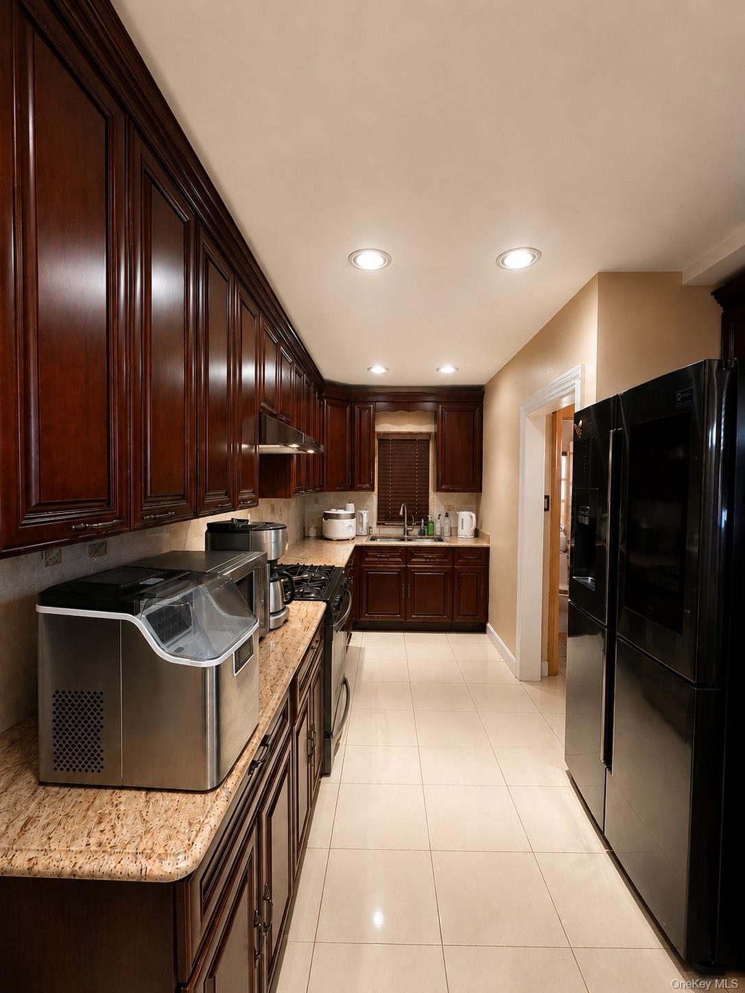 5143 Bell Boulevard Property Photo 10