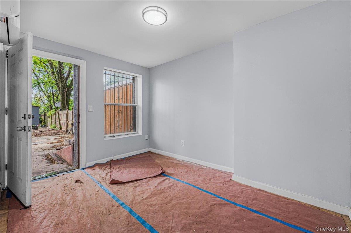 1998 Bergen Street Property Photo 7