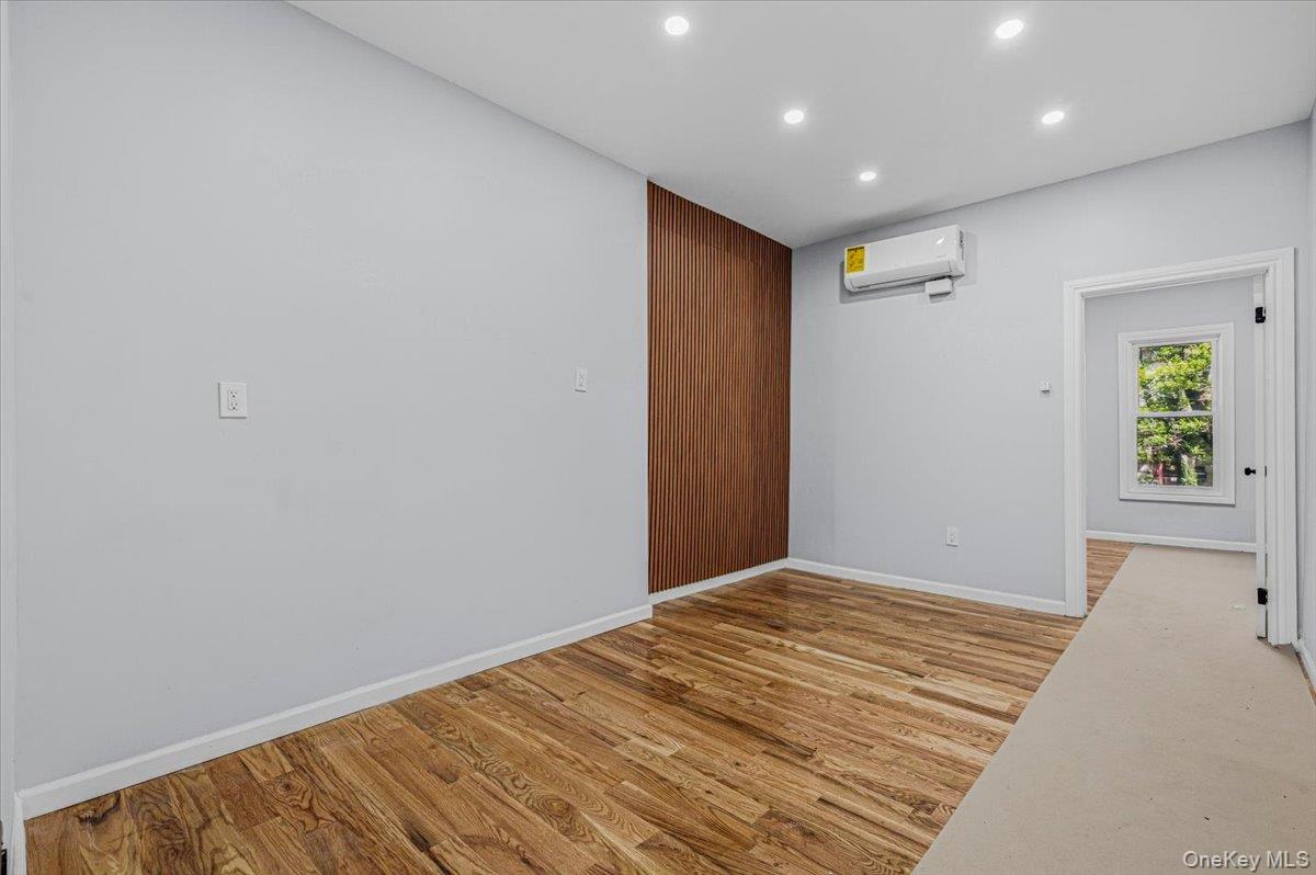 1998 Bergen Street Property Photo 10
