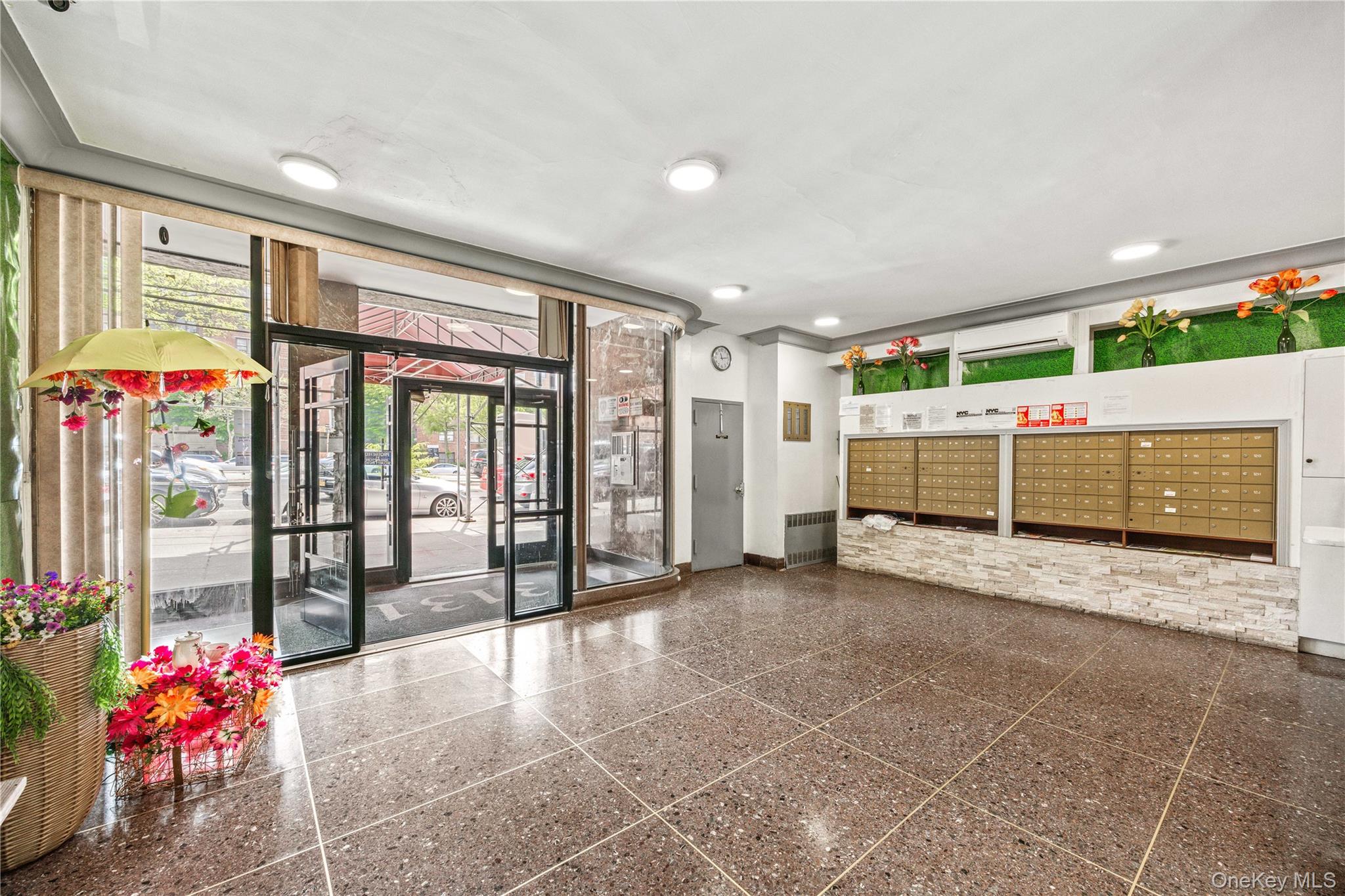 3131 Grand Concourse 2j Property Photo 3