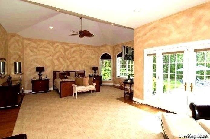 9 Kate Court Property Photo 17