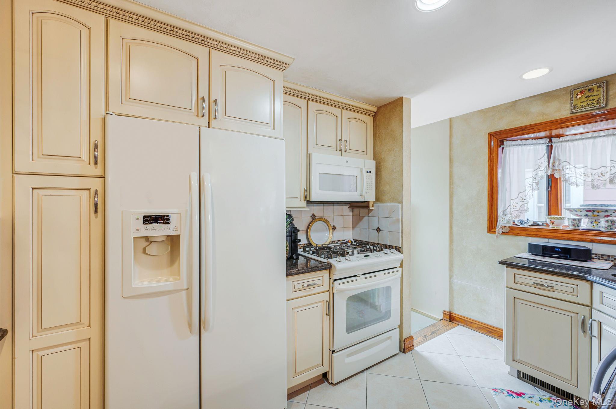 167 Shaw Avenue Property Photo 8