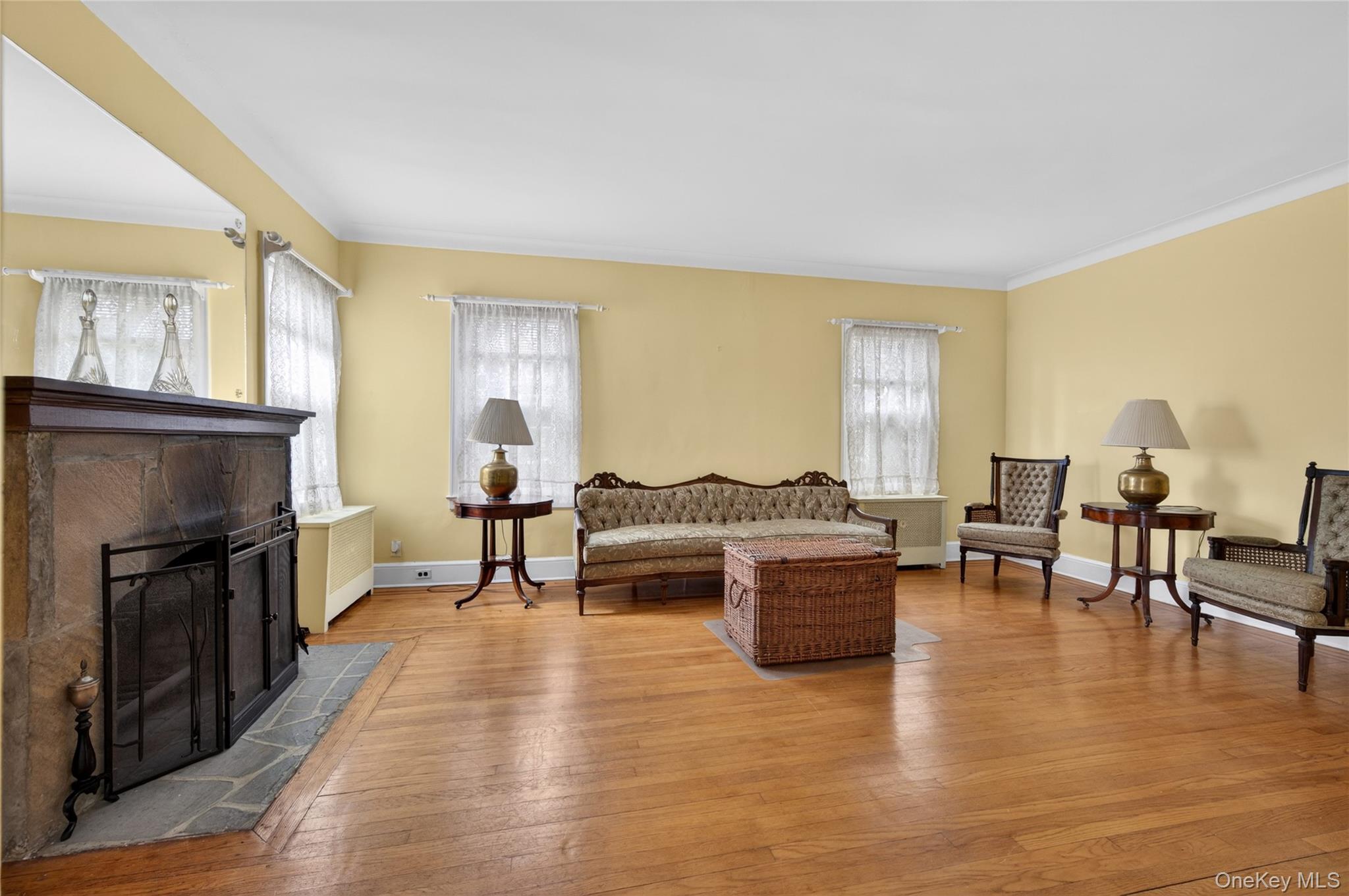 114 New Hyde Park Road Property Photo 7