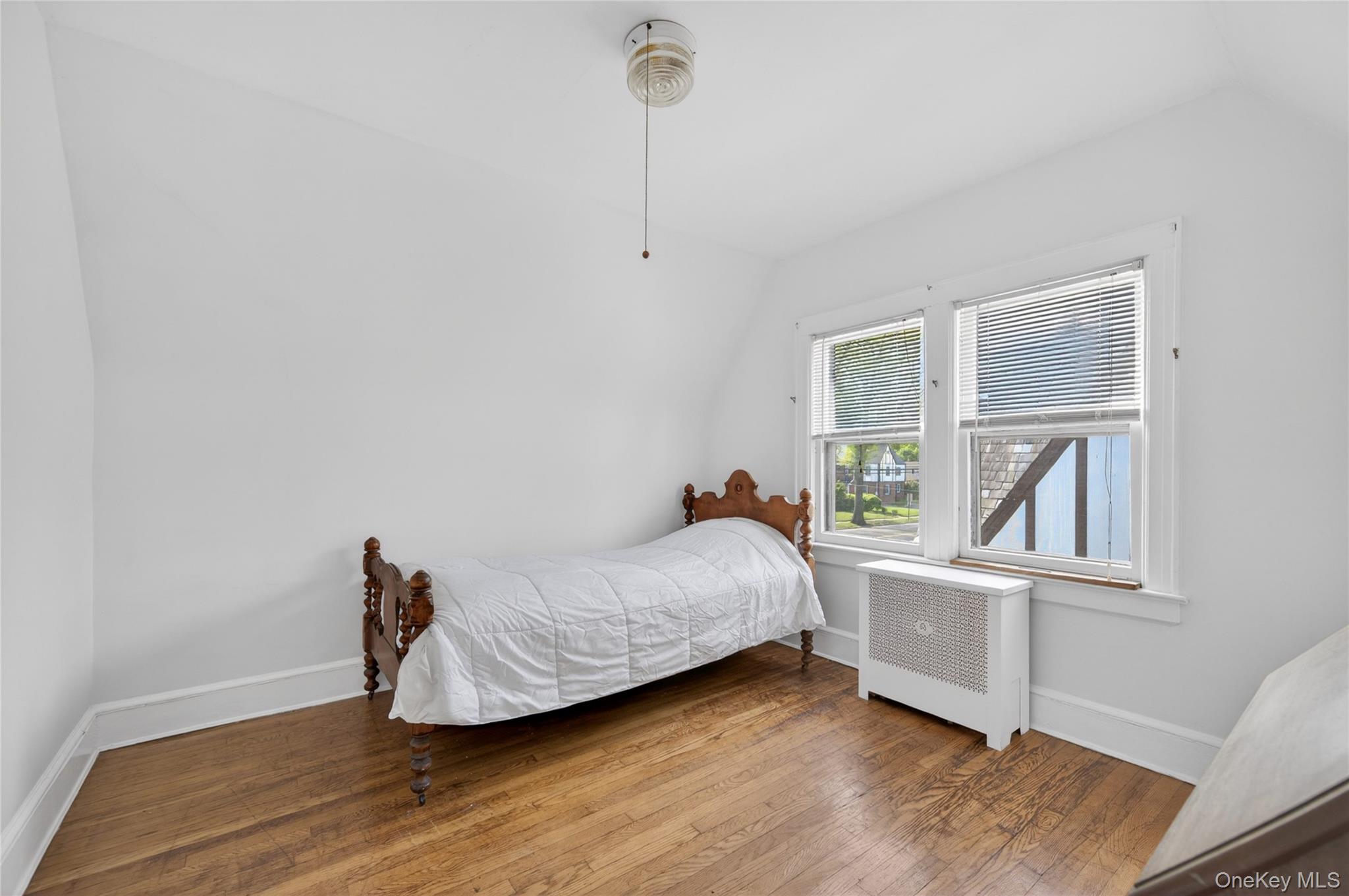 114 New Hyde Park Road Property Photo 17