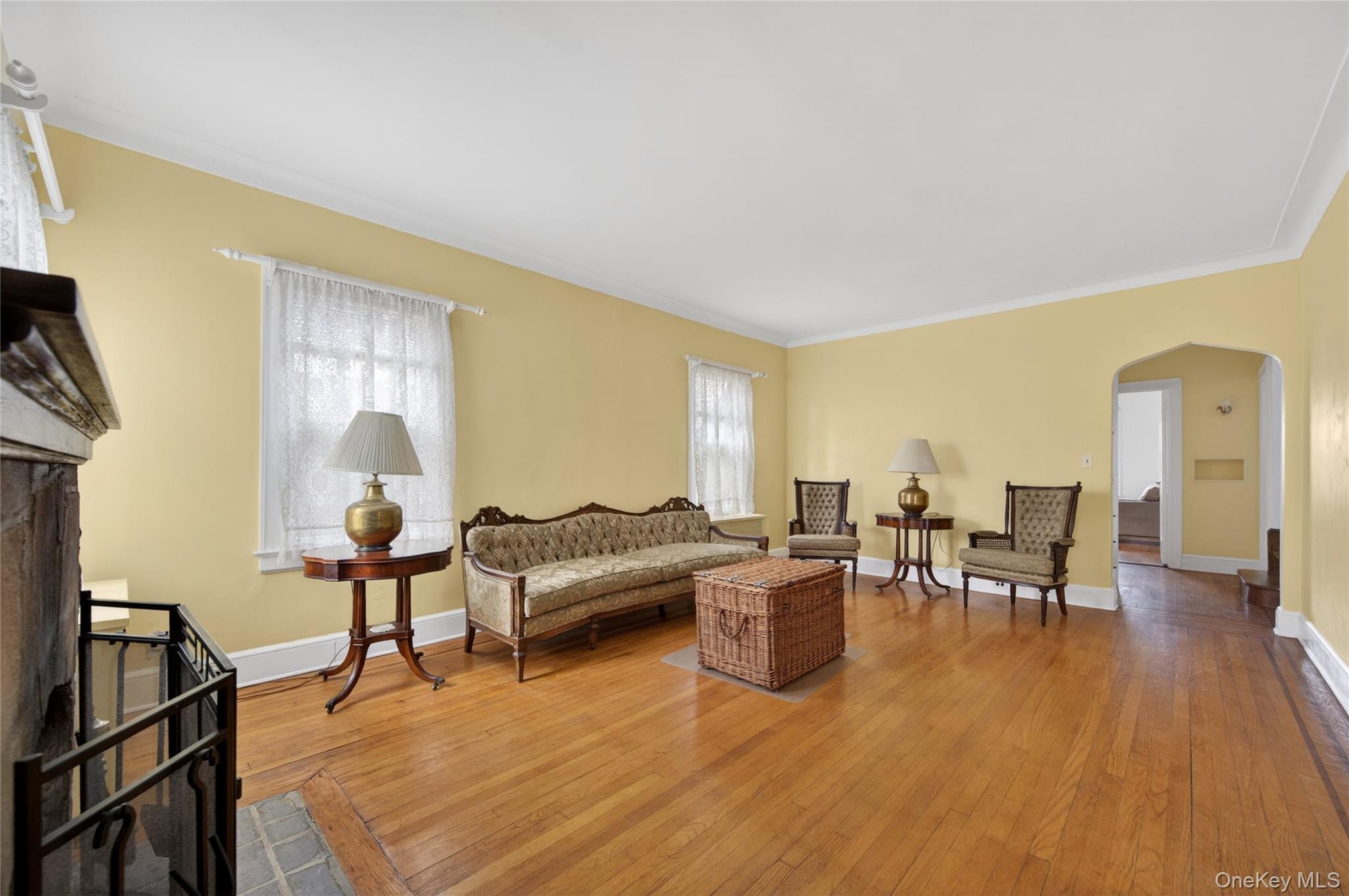 114 New Hyde Park Road Property Photo 26