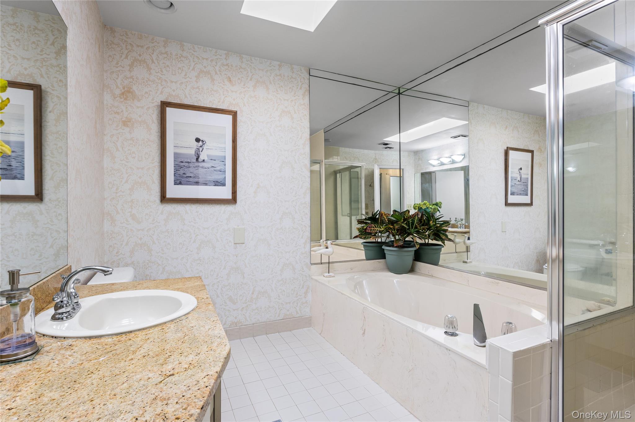 99 S Park Avenue 28 Property Photo 9