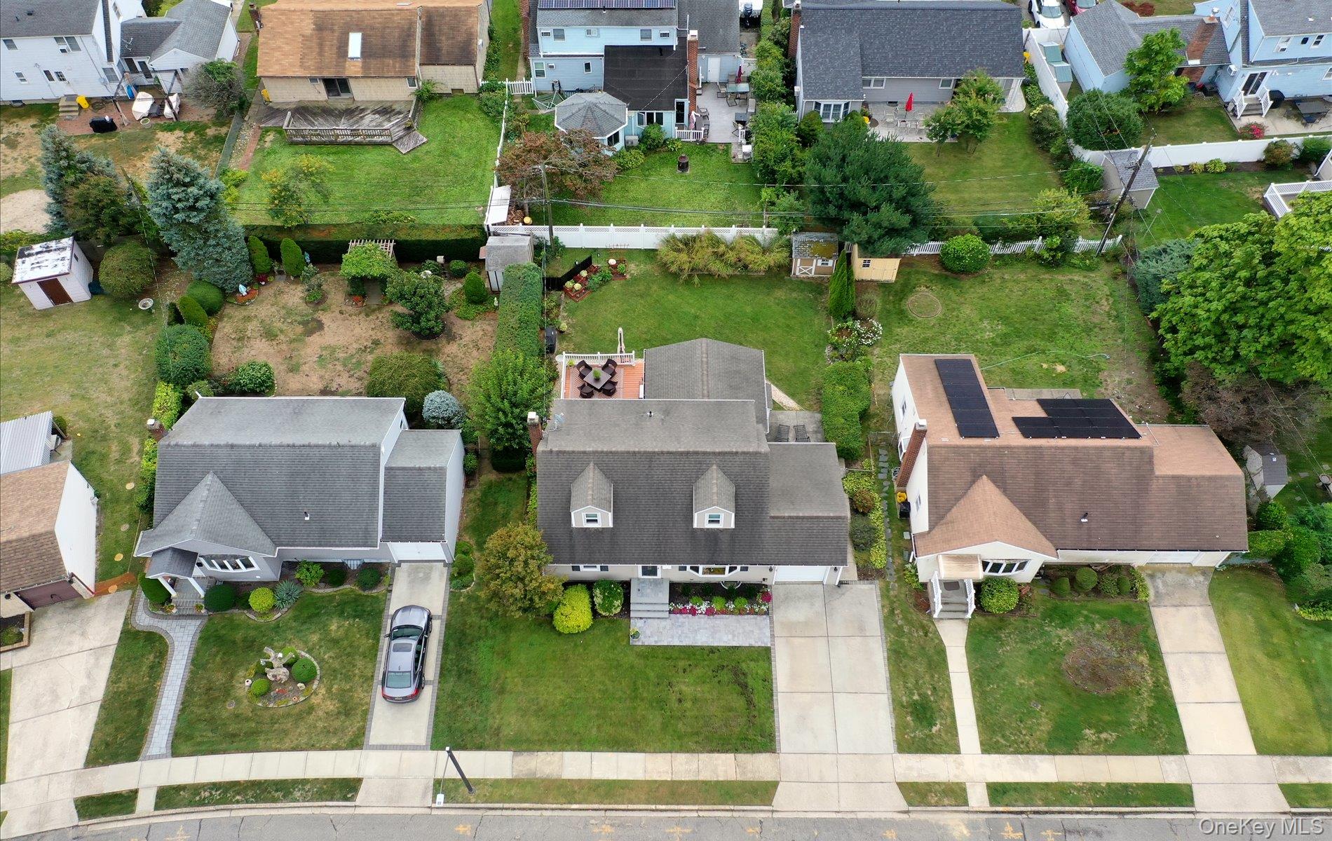 7 Greenbriar Lane Property Photo 4