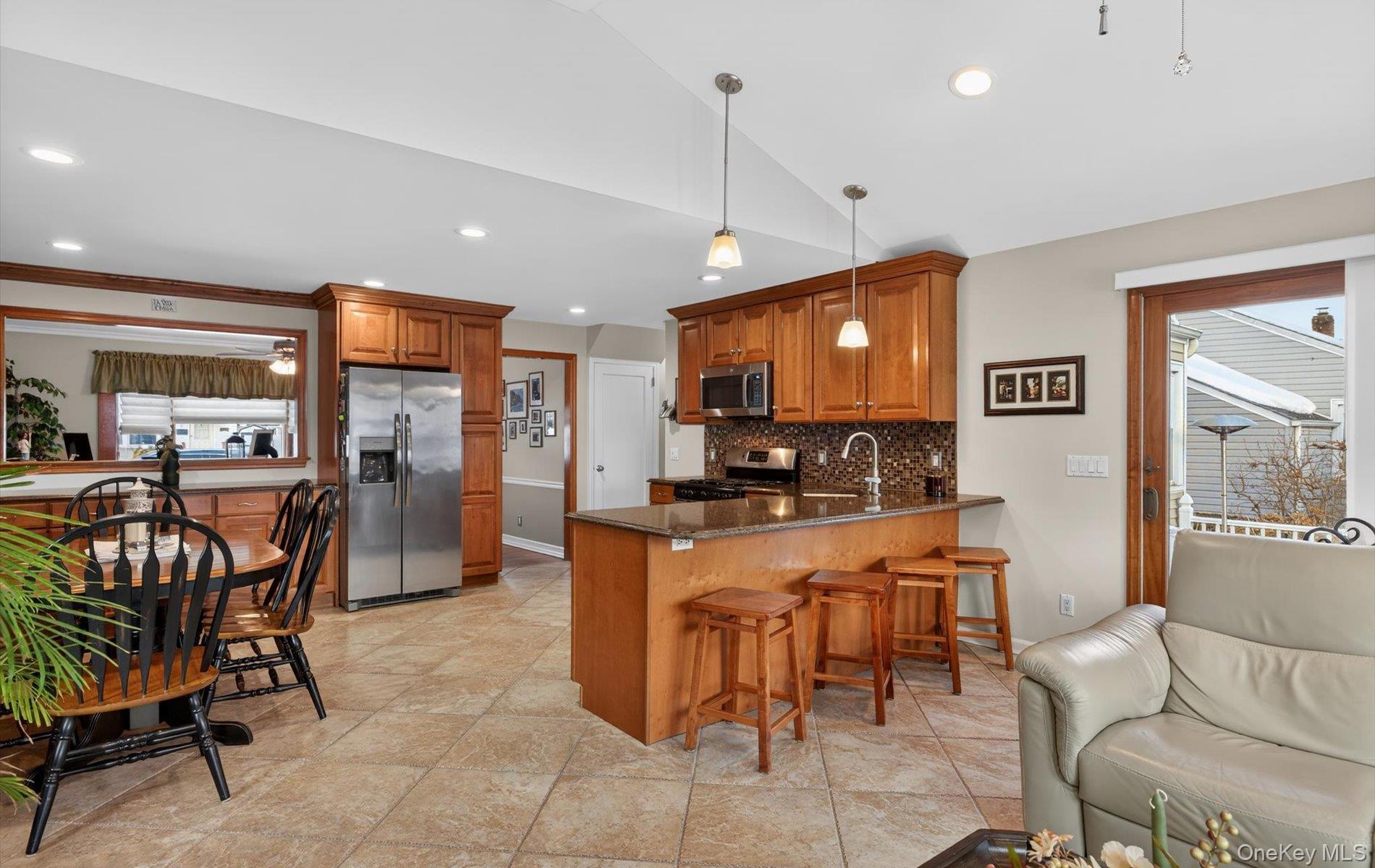 7 Greenbriar Lane Property Photo 13