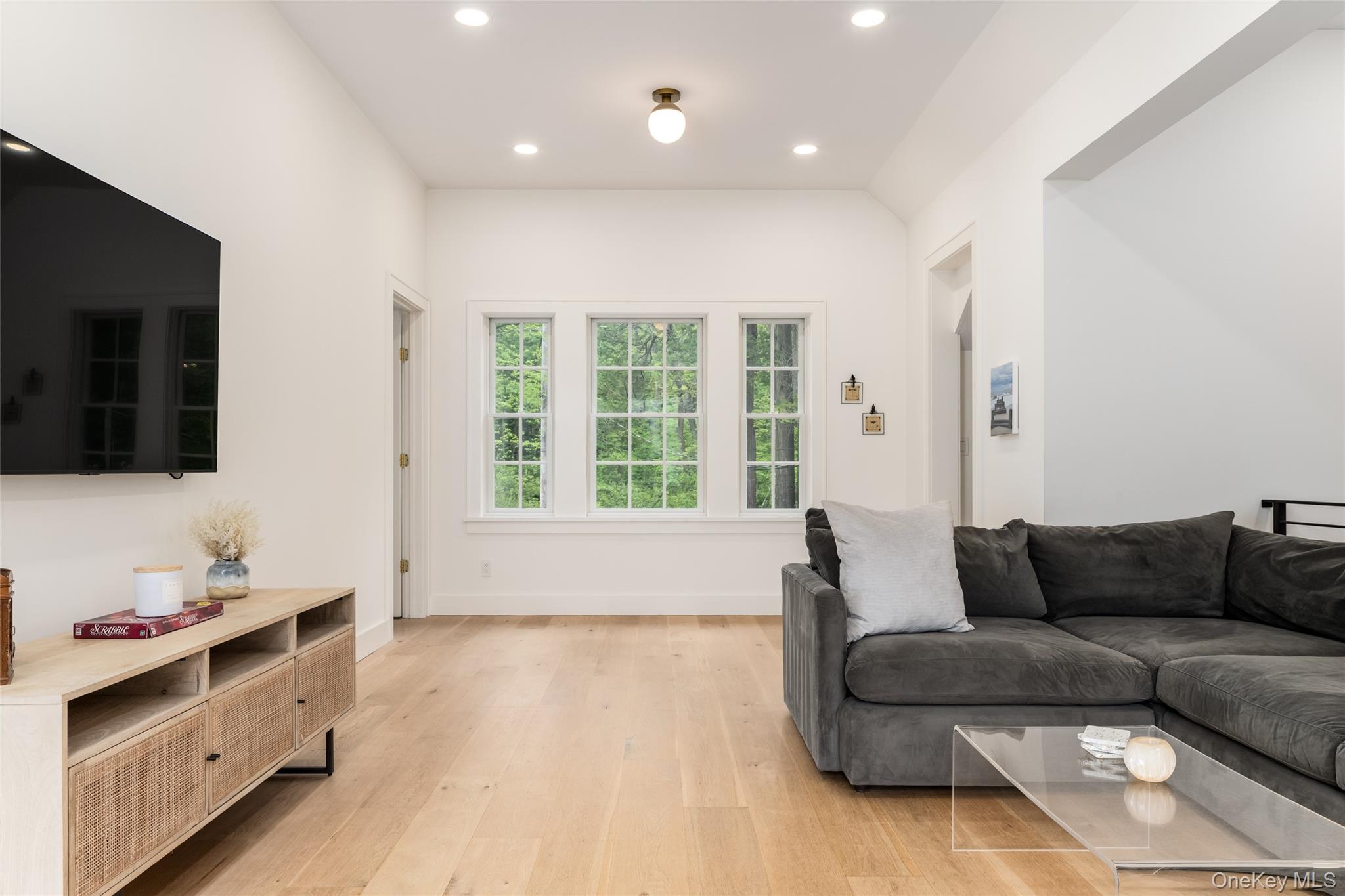 357 West Street Property Photo 15