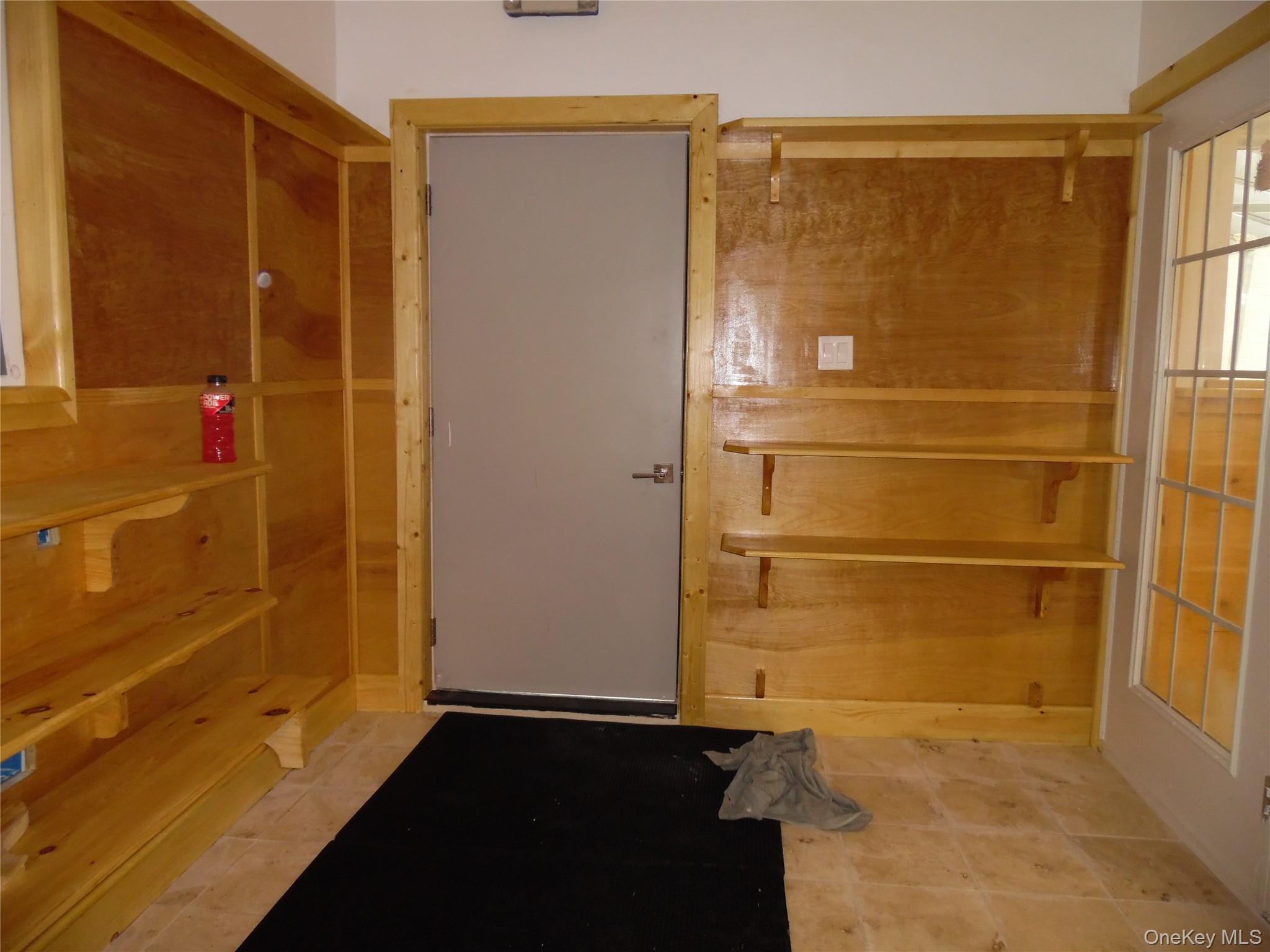 363 E Broadway Property Photo 4